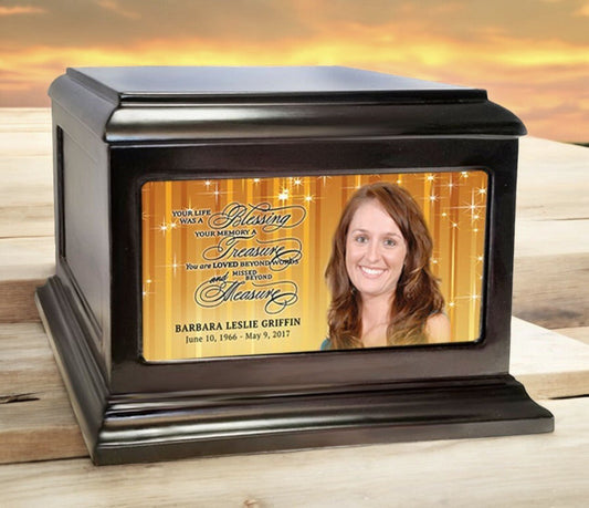 Cremation Urns: Honoring Loved Ones with Grace and Dignity - The Funeral Program Site