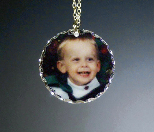 Personalized Round Charm Florentine Edge In Loving Memory Photo Pendant - The Funeral Program Site
